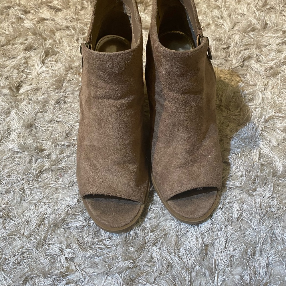 Booties - Picture 3 of 4